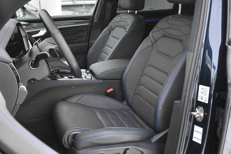 Touareg přímo touží po jízdě v obtížných podmínkách