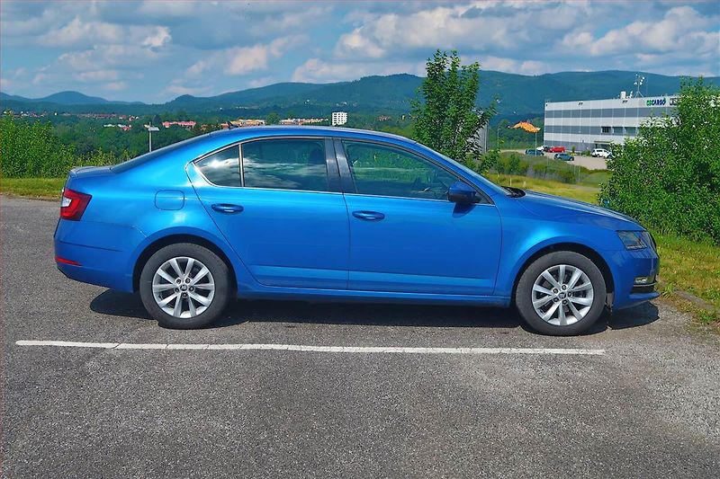Škoda Octavia (2019) 1.5 TSI, Serv.kniha, Navi - fotka 6 z 17