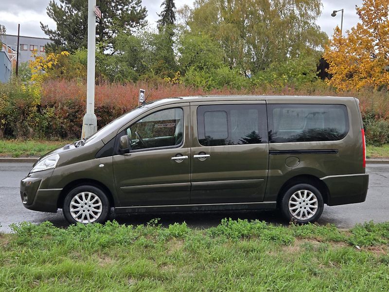 Peugeot Expert Tepee (2014) 2.0 HDI 120Kw Motor 3válce - fotka 3 z 28