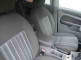 Ford Focus 1.6i DIGI AC - náhled 15