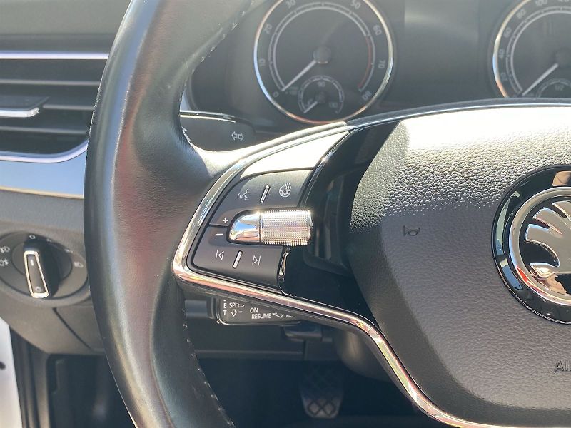 Škoda Kamiq (2021) 1.5 TSI 110 kW Style - fotka 15 z 31