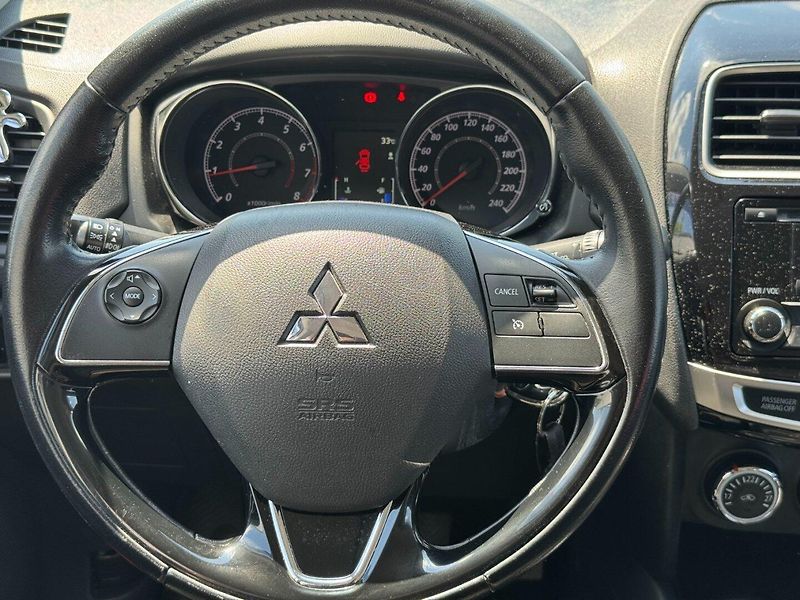 Mitsubishi ASX (2015) 1,6 MIVEC 86 KW - fotka 15 z 31