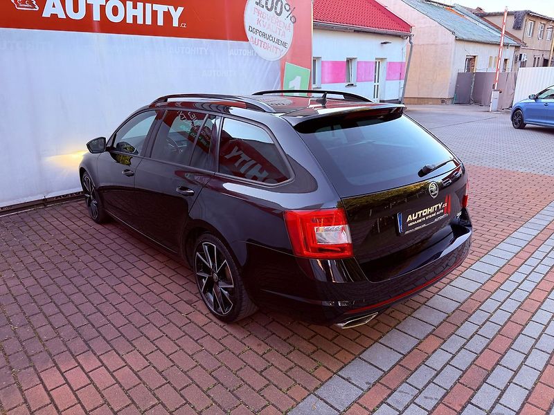 Škoda Octavia 2.0 TDi RS DSG, Pano, Memory - fotka 9 z 34