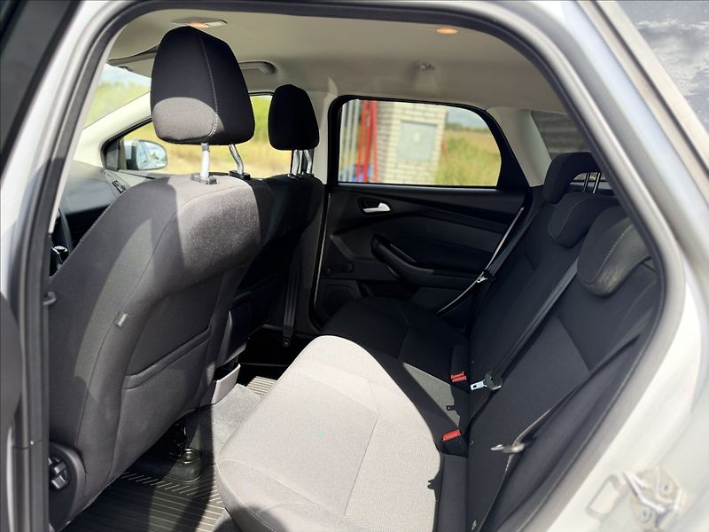 Ford Focus 1,5 TDCi - fotka 18 z 25