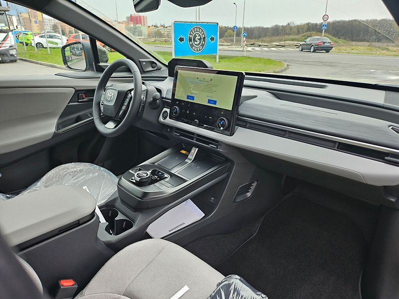 Toyota C-HR Executive VIP 4x4 - fotka 8 z 8