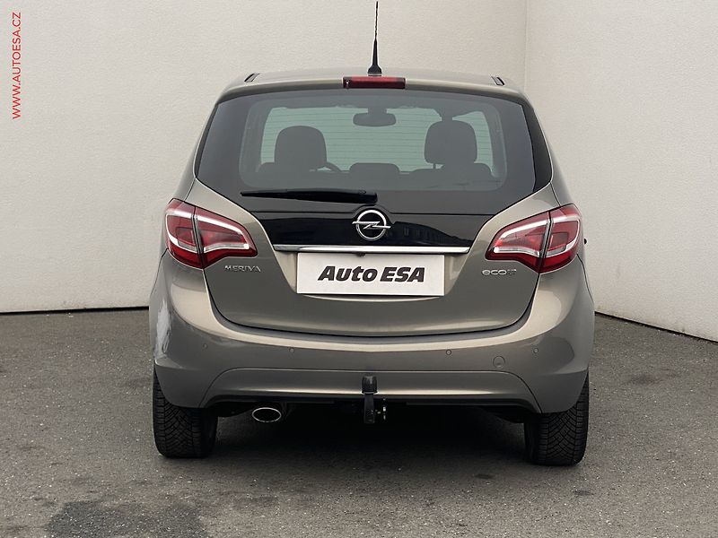 Opel Meriva (2015) 1.6 CDTi, Innovation, kamera - fotka 5 z 19