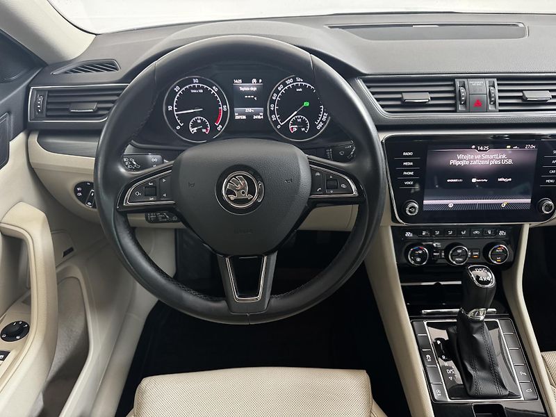Škoda Superb (2018) Style 2.0 TDI 140 KW 4x4 -CZ- - fotka 12 z 27