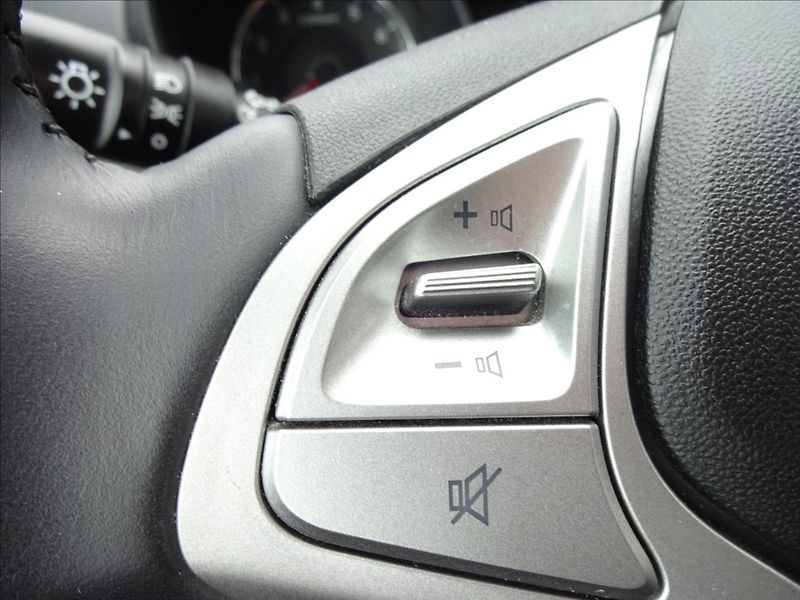Hyundai ix20 1,6 i 91kW 56 000km - fotka 40 z 48
