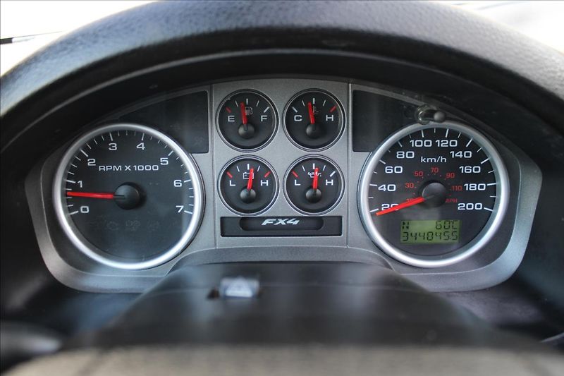Ford F-150 5.4L V8 Triton 4x4/LPG/CZ - fotka 20 z 38