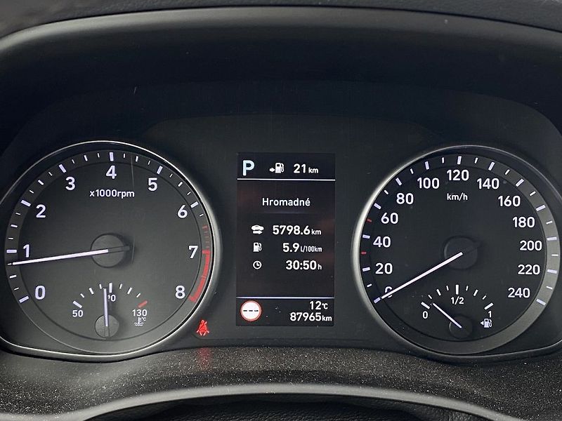 Hyundai i30 1.4T-GDi, ČR, automat, tažné - fotka 10 z 25