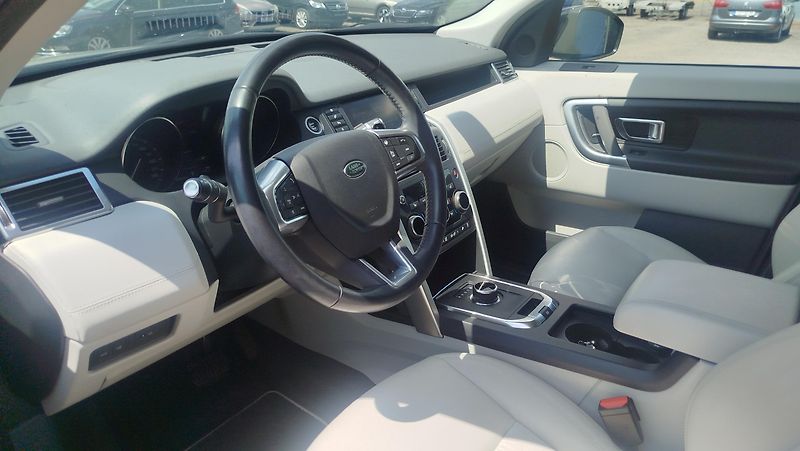 Land Rover Discovery Sport (2018) 2.0 TD4  SPORT  KOUPENO CZ - fotka 5 z 46
