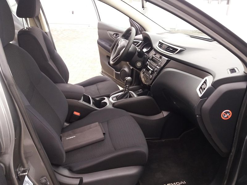 Nissan Qashqai 1.2DIG-T,Klima,Servi.knížka - fotka 12 z 21