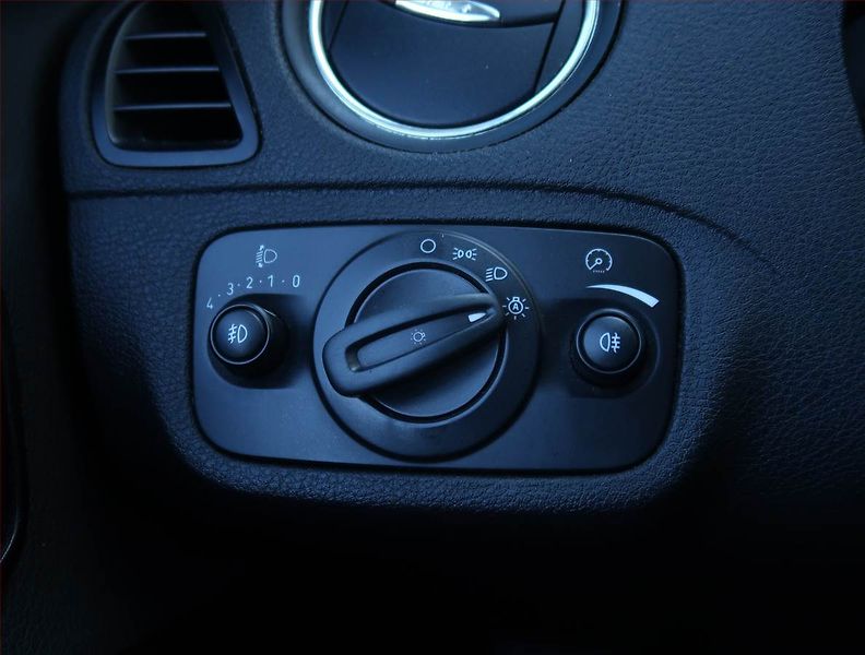Ford Galaxy (2008) Titanium 2.0 TDCi, 7 míst - fotka 15 z 21