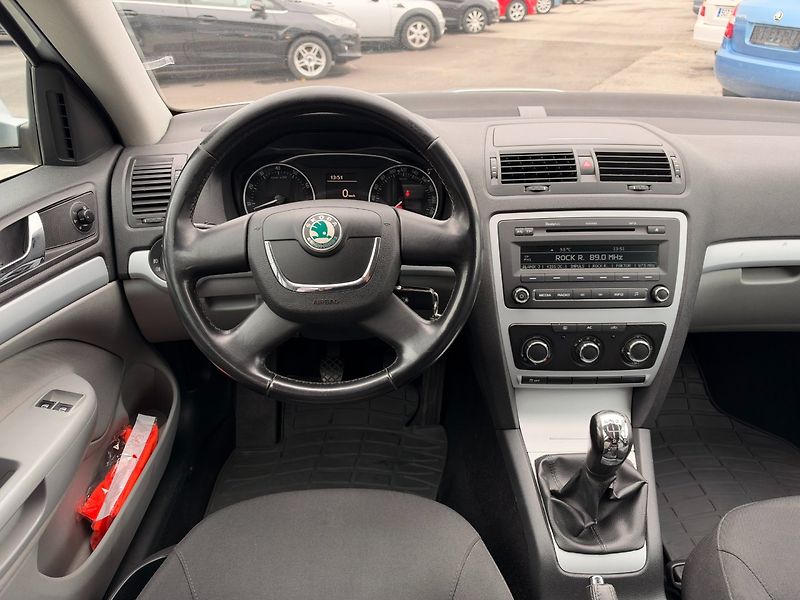 Škoda Octavia (2010) 1,2 TSI 77 Kw - fotka 19 z 30