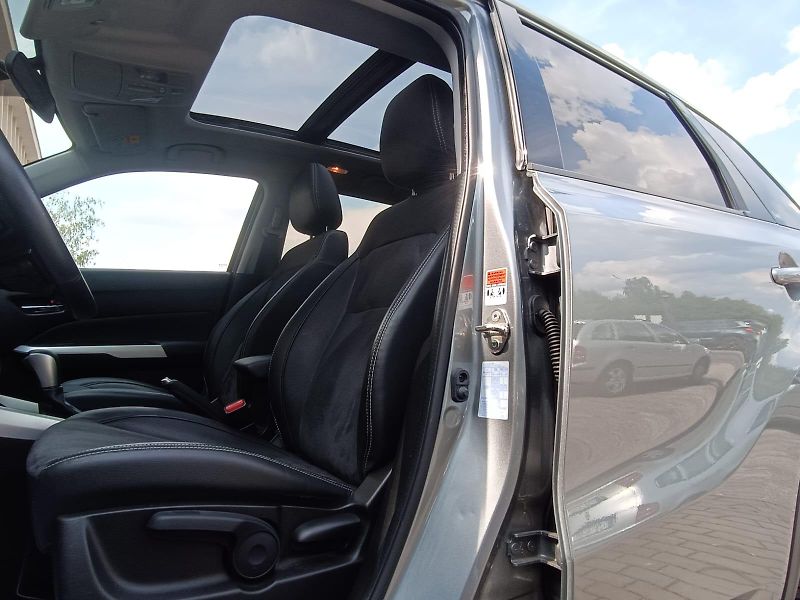 Suzuki Vitara 1.6/88kW, automat, Comfort+ - fotka 13 z 35