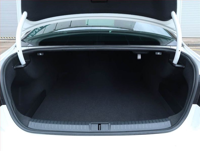 Volkswagen Passat (2018) R-Line 2.0 TDI, Automat - fotka 14 z 25