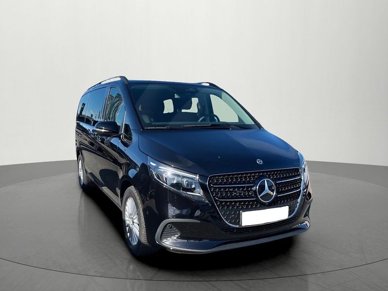 Mercedes-Benz Třídy V V 300 D Style Long 4x4 360 kam - fotka 2 z 23