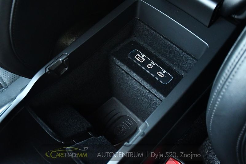 Alfa Romeo Stelvio 2.2D 16V 154kW Veloce AT8-Q4 - fotka 36 z 52
