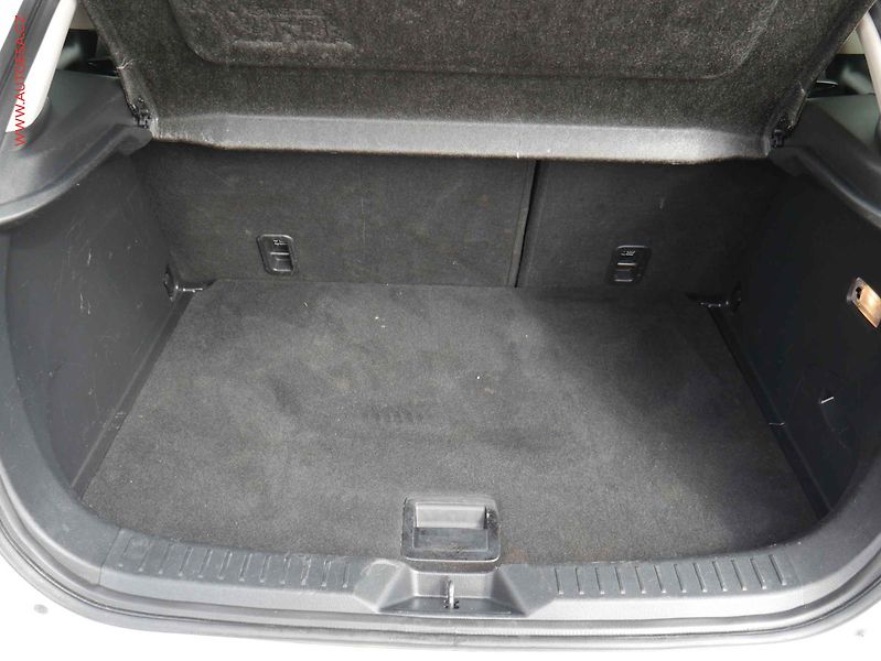 Mazda CX-3 (2016) 2.0i, ČR, Navi, park. kamera - fotka 7 z 21