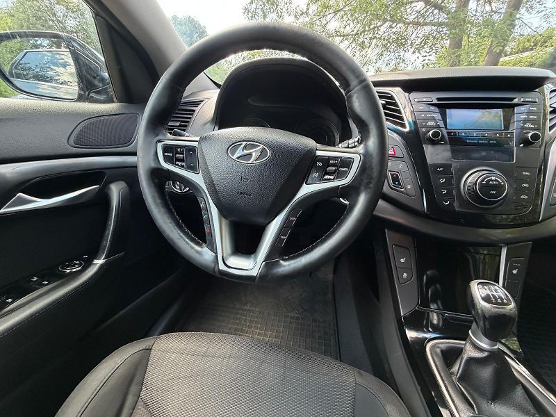 Hyundai i40 (2013) 1.7CRDI,733 223 624 VOLAT - fotka 12 z 14