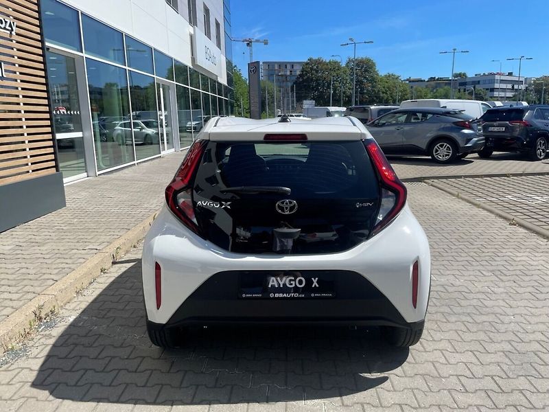 Toyota Aygo 1,5 Active - fotka 4 z 10