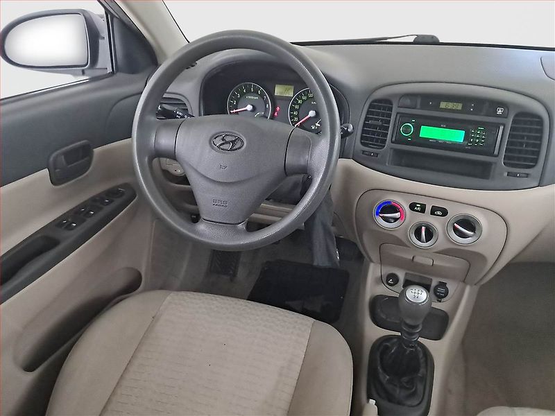 Hyundai Accent (2007) 1.4i, Eko.zaplacen, nová STK - fotka 7 z 16