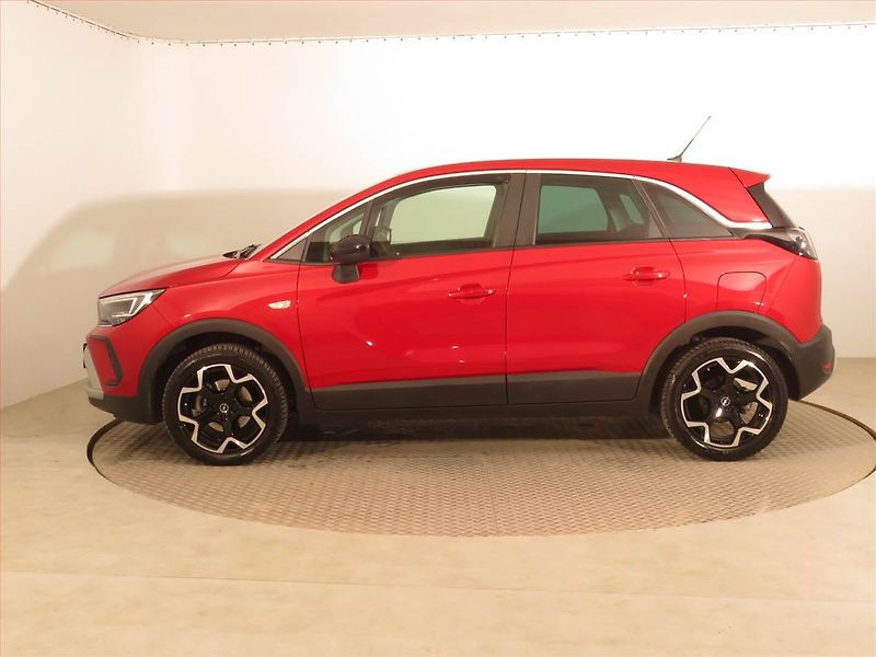 Opel Crossland X (2024) Elite 1.2 Turbo, Automat - fotka 3 z 17