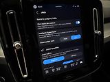 Volvo XC40 B3 DARK PLUS CZ REZERVACE - náhled 36