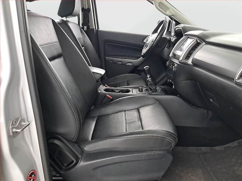 Ford Ranger (2021) 2.0 EcoBlue - fotka 9 z 15