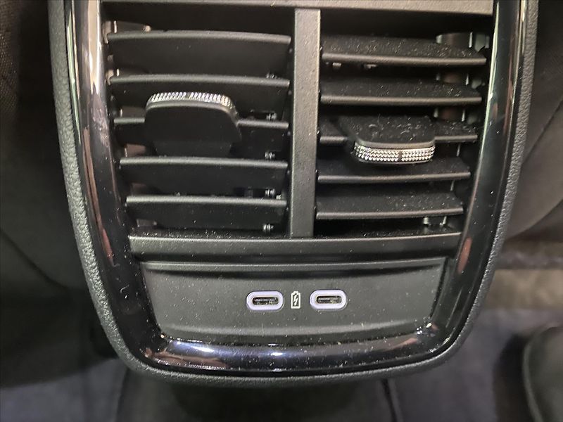 Škoda Scala 1,0 TSI 85kW Top Selection - fotka 18 z 30