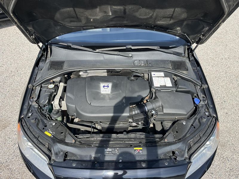 Volvo V70 (2009) 2.4D5 151KW REZERVACE! - fotka 20 z 21