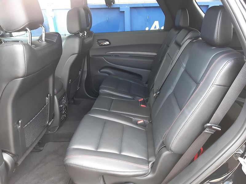 Dodge Durango (2026) 5,7 V8 HEMI  R/T 4x4 - fotka 21 z 48