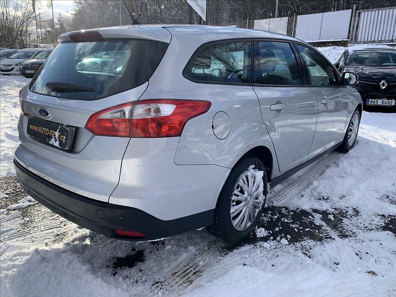 Ford Focus 1,6 TDCI,ČR - fotka 5 z 16