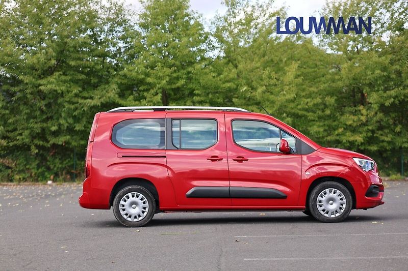 Opel Combo 1.5D LIFE - fotka 25 z 26