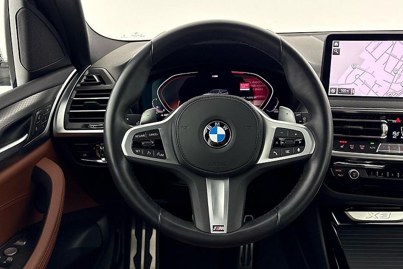 BMW X3 xDrive20d - fotka 21 z 26