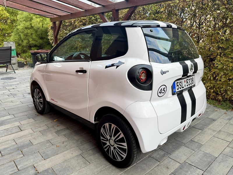 Aixam Minauto (2020) Aixam S9 Minauto (auto od 15) - fotka 3 z 12