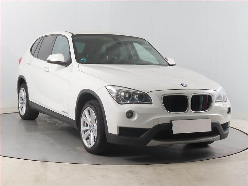 BMW X1 (2013) xLine sDrive20d, 4X4, Automat - fotografie inzerátu