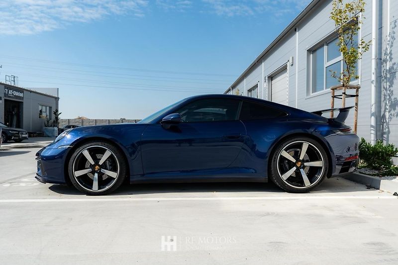 Porsche 911 (2024) Carrera PDK 385 PS, 1.majitel - fotka 5 z 30