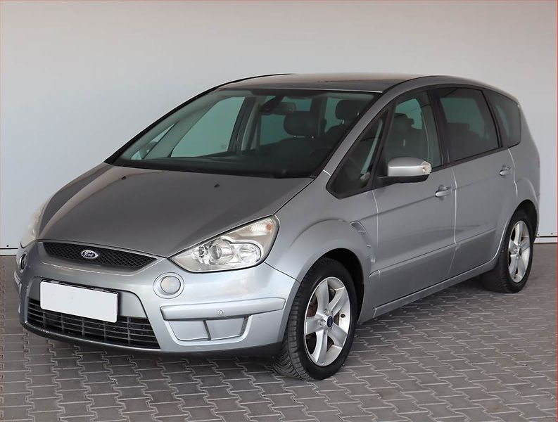 Ford S-MAX (2006) 2.0 TDCi, Park. senzory - fotka 2 z 16