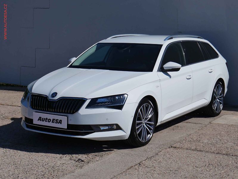 Škoda Superb (2016) 2.0TDi, ČR, DSG, bixen - fotka 3 z 28