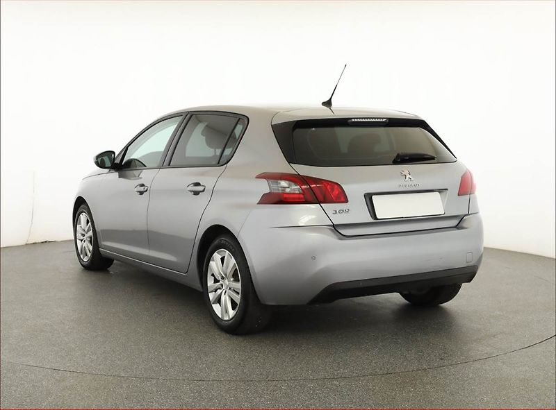 Peugeot 308 (2017) 1.2 PureTech, Serv.kniha - fotka 4 z 17