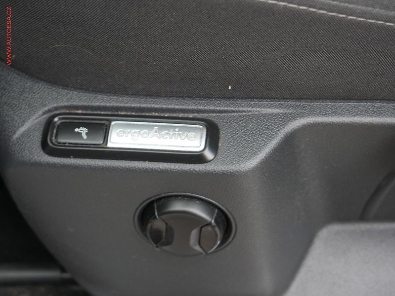 Volkswagen Tiguan (2018) 2.0TDi, 2.maj,ČR, DSG, navi - fotka 19 z 21