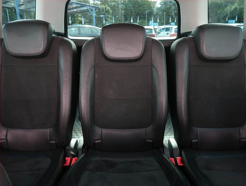 Volkswagen Sharan (2014) Highline 2.0 TDI, Automat - fotka 10 z 21