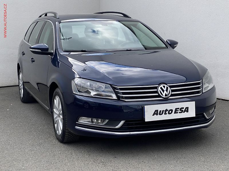 Volkswagen Passat (2012) 1.4 TSi, Comfortline, park - fotografie inzerátu