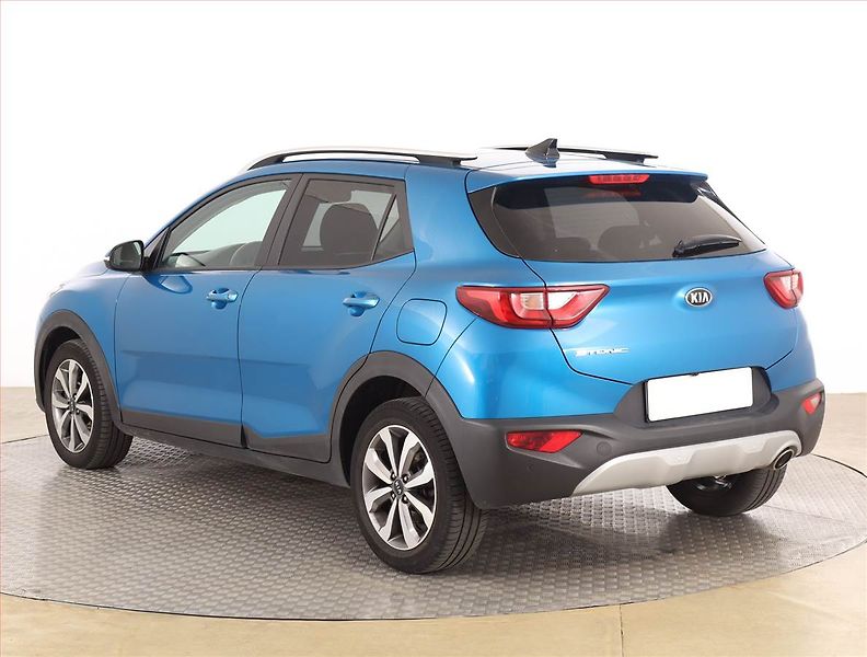 Kia Stonic (2021) 1.0 T-GDI, Automat, Serv.kniha - fotka 4 z 19