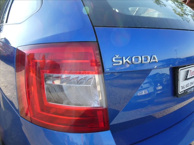 Škoda Octavia 1,6 TDi 77kW 4x4 serviska - fotka 11 z 45