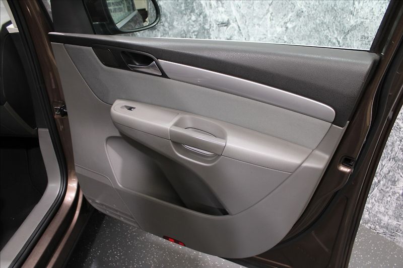 Volkswagen Sharan 2,0 TDI - fotka 10 z 29