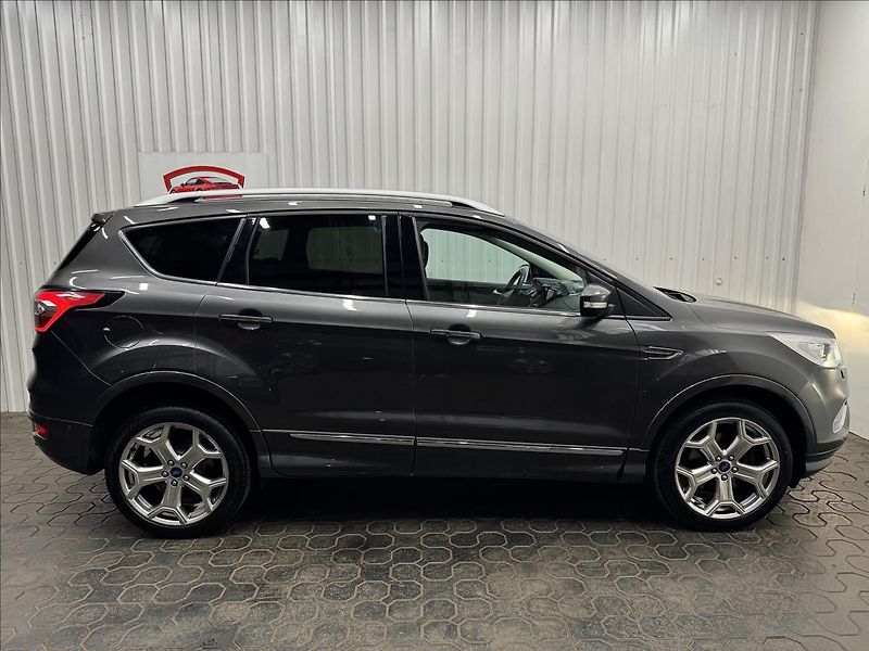 Ford Kuga 1.5EB 129kW AWD VIGNALE 2XALU - fotka 10 z 45