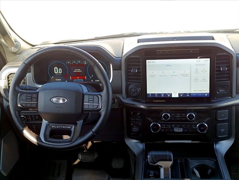 Ford F-150 3,5 Platinum Hybrid 360 kamera - fotka 17 z 43