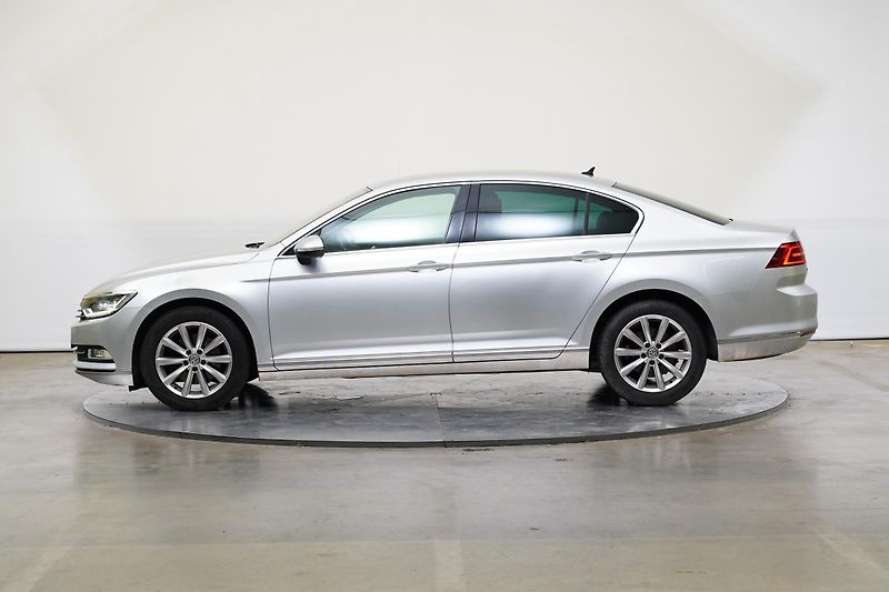 Volkswagen Passat - fotka 3 z 24